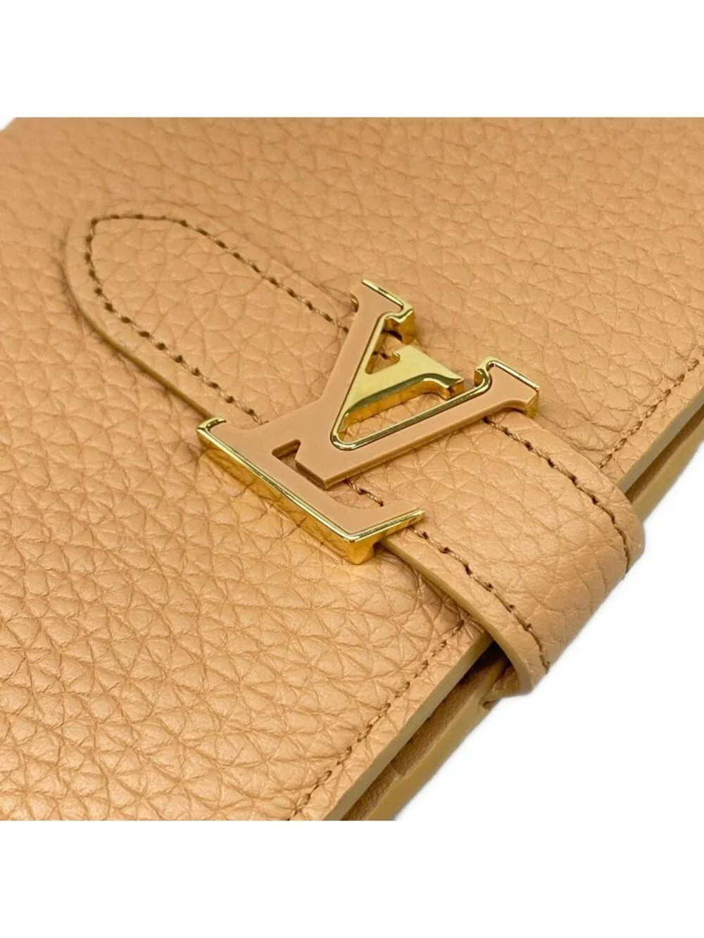 Louis Vuitton Wallet Capucines LV Vertical Hazelnut Bran Leather Cowhide
